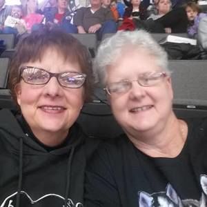 Meet your Posher, Roxanne